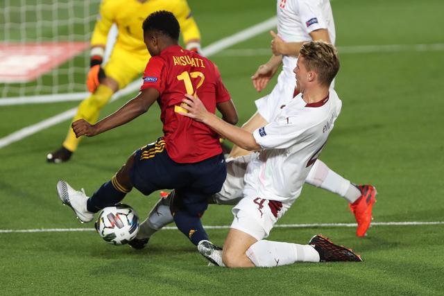 琼斯34分阿不都16+15 新疆3-1浙江晋级总决赛